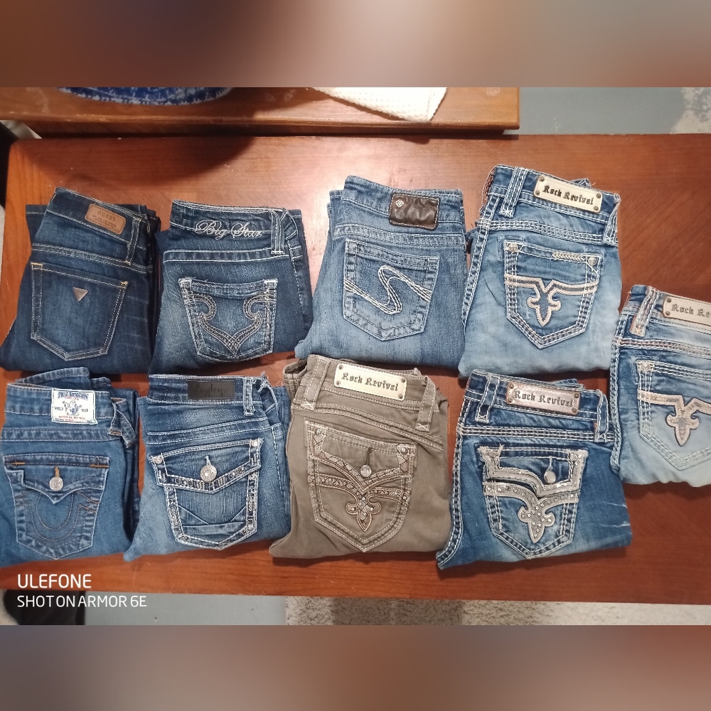 9 pair Jeans From The Buckle